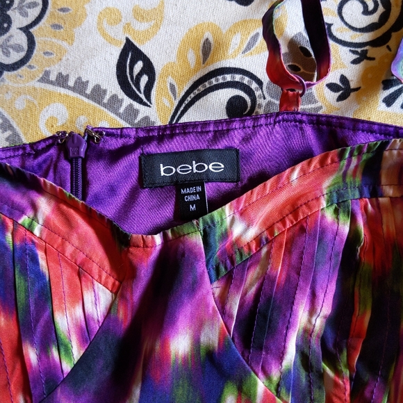 Flirty bebe silk dress - Picture 4 of 4